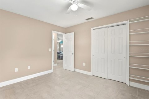 Villa ou maison à vendre à Venice, Floride: 2 chambres, 114.83 m2 № 2438483 - photo 15