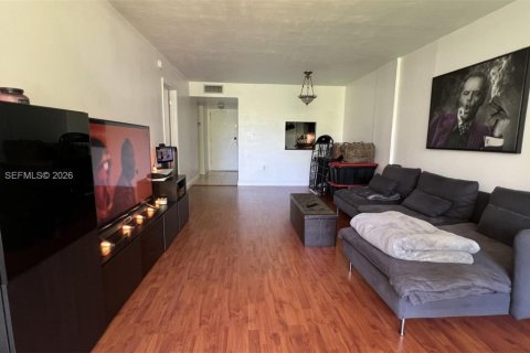 Copropriété à louer à Miami, Floride: 1 chambre, 78.04 m2 № 2184173 - photo 6