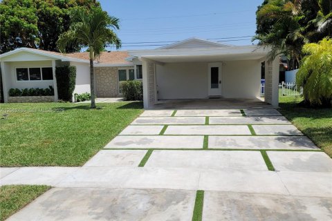Casa en venta en Pembroke Pines, Florida, 4 dormitorios, 196.02 m2 № 2266053 - foto 2