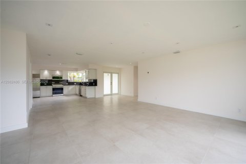 Casa en venta en Pembroke Pines, Florida, 4 dormitorios, 196.02 m2 № 2266053 - foto 30