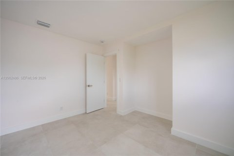 Casa en venta en Pembroke Pines, Florida, 4 dormitorios, 196.02 m2 № 2266053 - foto 23