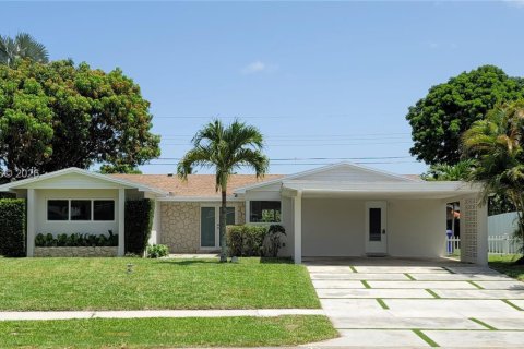 Casa en Pembroke Pines, Florida 4 dormitorios, 196.02 m2 № 2266053