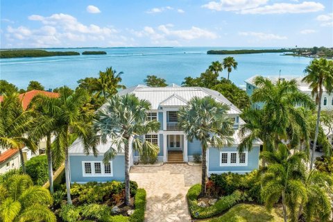 House in Longboat Key, Florida 4 bedrooms, 418.71 sq.m. № 2115384