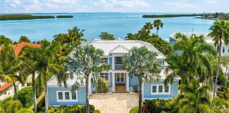 House in Longboat Key, Florida 4 bedrooms, 418.71 sq.m. № 2115384