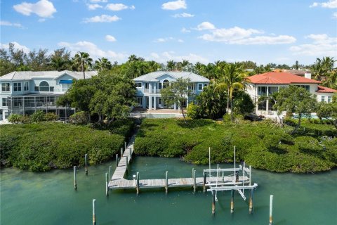 House in Longboat Key, Florida 4 bedrooms, 418.71 sq.m. № 2115384 - photo 3