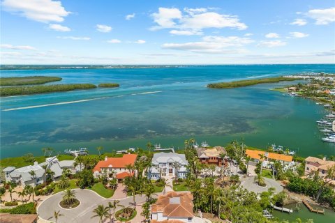 House in Longboat Key, Florida 4 bedrooms, 418.71 sq.m. № 2115384 - photo 6