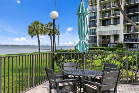 Copropriété à louer à Belleair, Floride: 2 chambres, 123.1 m2 № 2347205 - photo 24
