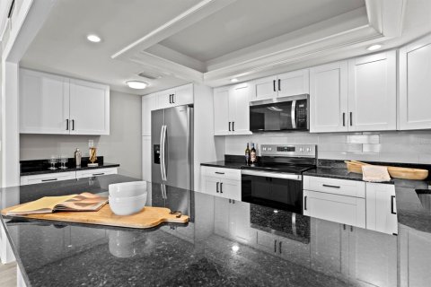 Copropriété à louer à Belleair, Floride: 2 chambres, 123.1 m2 № 2347205 - photo 7