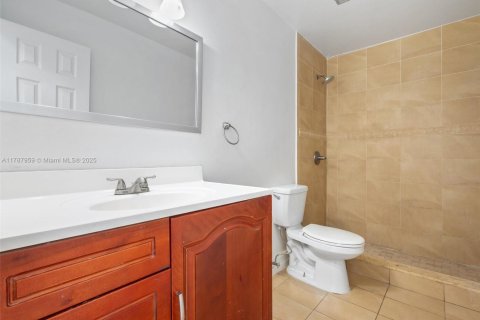 Купить виллу или дом в Майами, Флорида 4 спальни, 188.5м2, № 1704790 - фото 21