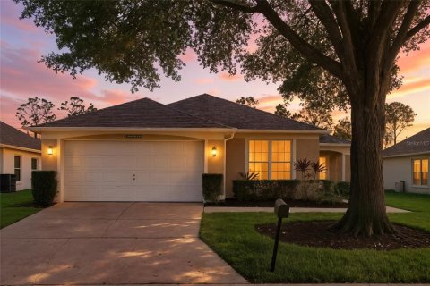 House in Davenport, Florida 4 bedrooms, 145.11 sq.m. № 1893940 - photo 1