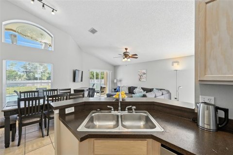 House in Davenport, Florida 4 bedrooms, 145.11 sq.m. № 1893940 - photo 19