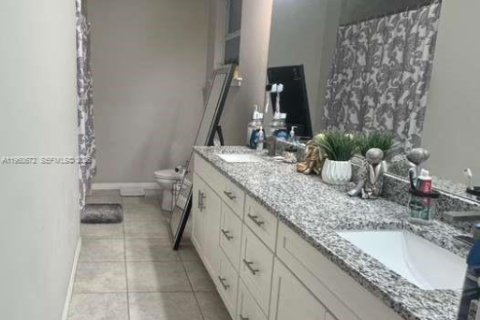 House in LaBelle, Florida 3 bedrooms № 2023497 - photo 10