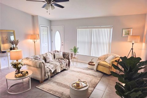 House in Ocala, Florida 3 bedrooms, 146.04 sq.m. № 1893603 - photo 4