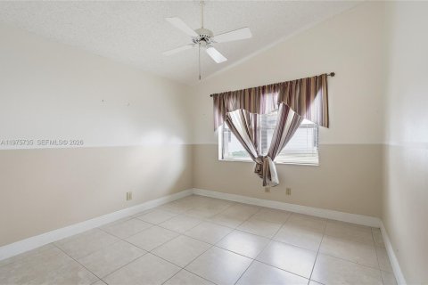 Villa ou maison à vendre à Davie, Floride: 3 chambres, 190.91 m2 № 2040448 - photo 29