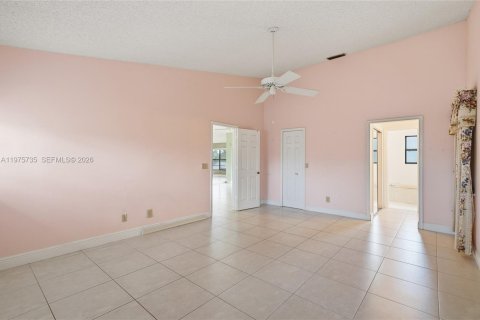 Villa ou maison à vendre à Davie, Floride: 3 chambres, 190.91 m2 № 2040448 - photo 11