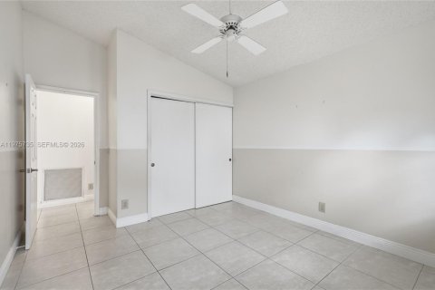 Villa ou maison à vendre à Davie, Floride: 3 chambres, 190.91 m2 № 2040448 - photo 30