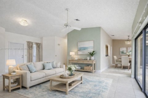 Villa ou maison à vendre à Davie, Floride: 3 chambres, 190.91 m2 № 2040448 - photo 4