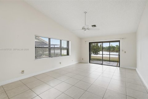 Villa ou maison à vendre à Davie, Floride: 3 chambres, 190.91 m2 № 2040448 - photo 26