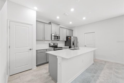 Touwnhouse à louer à Kissimmee, Floride: 4 chambres, 185.8 m2 № 2150534 - photo 7