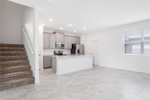 Touwnhouse à louer à Kissimmee, Floride: 4 chambres, 185.8 m2 № 2150534 - photo 4