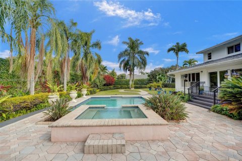 Casa en venta en Cutler Bay, Florida, 6 dormitorios, 345.41 m2 № 1698771 - foto 22