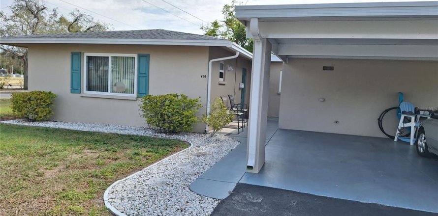 House in Sarasota, Florida 2 bedrooms, 98.01 sq.m. № 1552923