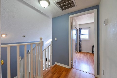 Condo in Tampa, Florida, 2 bedrooms  № 1874123 - photo 17