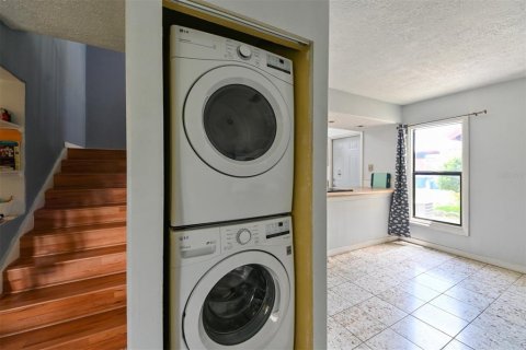 Condo in Tampa, Florida, 2 bedrooms  № 1874123 - photo 12