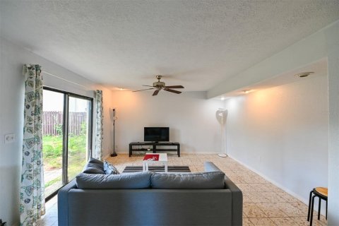 Condo in Tampa, Florida, 2 bedrooms  № 1874123 - photo 15