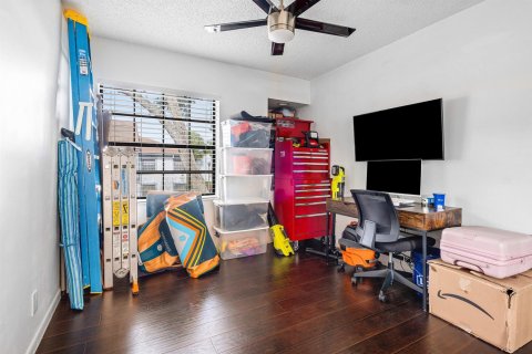 Condo in Boynton Beach, Florida, 3 bedrooms № 2260309 - photo 22