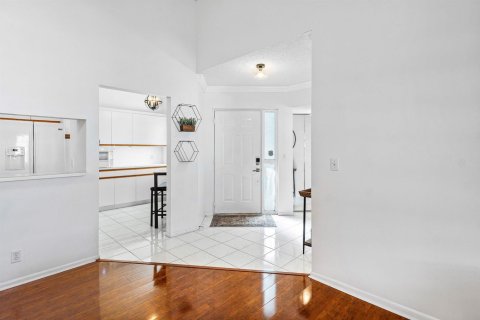 Condo in Boynton Beach, Florida, 3 bedrooms № 2260309 - photo 4