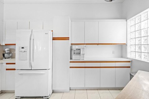 Condo in Boynton Beach, Florida, 3 bedrooms № 2260309 - photo 6
