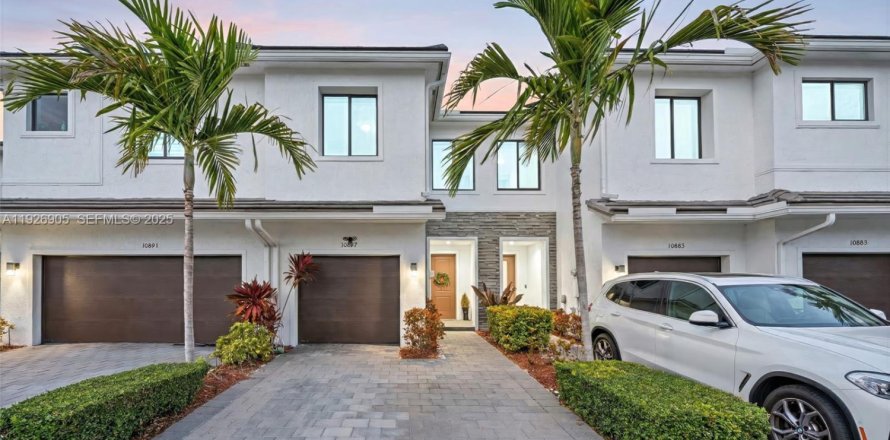 Adosado en Homestead, Florida 3 dormitorios, 142.14 m2 № 1985810