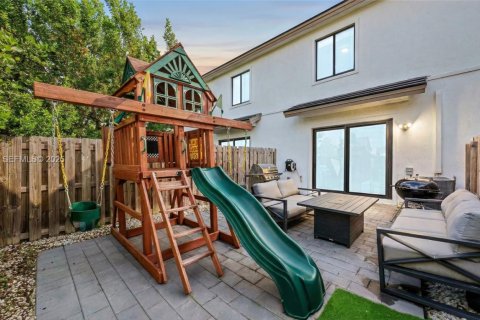 Adosado en venta en Homestead, Florida, 3 dormitorios, 142.14 m2 № 1985810 - foto 12