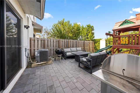 Adosado en venta en Homestead, Florida, 3 dormitorios, 142.14 m2 № 1985810 - foto 11