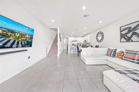 Adosado en venta en Homestead, Florida, 3 dormitorios, 142.14 m2 № 1985810 - foto 24