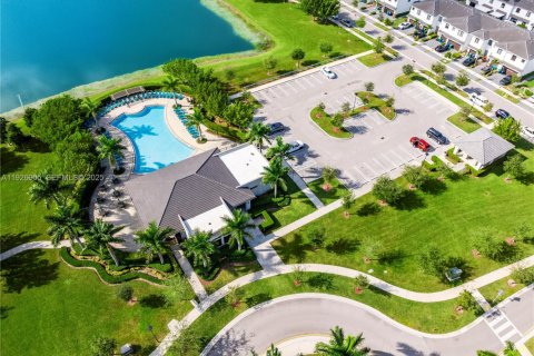 Adosado en venta en Homestead, Florida, 3 dormitorios, 142.14 m2 № 1985810 - foto 16