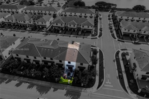 Adosado en venta en Homestead, Florida, 3 dormitorios, 142.14 m2 № 1985810 - foto 14