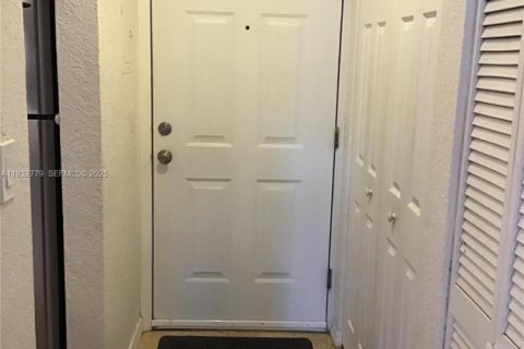 Copropriété à vendre à Palmetto Bay, Floride: 1 chambre, 53.42 m2 № 1991721 - photo 4