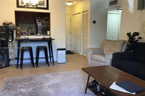 Copropriété à vendre à Palmetto Bay, Floride: 1 chambre, 53.42 m2 № 1991721 - photo 2
