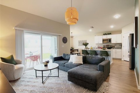 Villa ou maison à louer à Davenport, Floride: 3 chambres, 131.92 m2 № 2407145 - photo 2