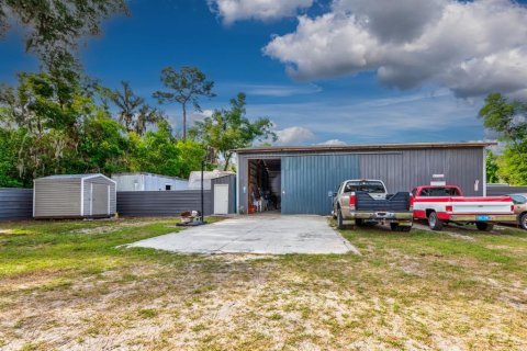House in Eustis, Florida 3 bedrooms, 135.27 sq.m. № 2111391 - photo 18