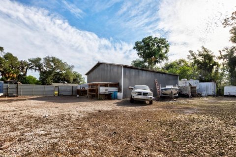 House in Eustis, Florida 3 bedrooms, 135.27 sq.m. № 2111391 - photo 17