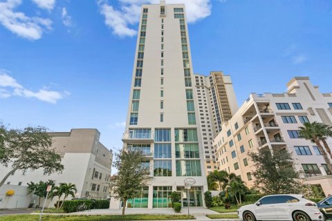 Copropriété à vendre à Saint Petersburg, Floride: 3 chambres, 196.95 m2 № 2117680 - photo 6