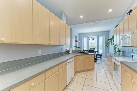 House in Parrish, Florida 3 bedrooms, 181.44 sq.m. № 2208442 - photo 11