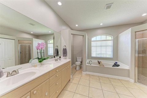 House in Parrish, Florida 3 bedrooms, 181.44 sq.m. № 2208442 - photo 26