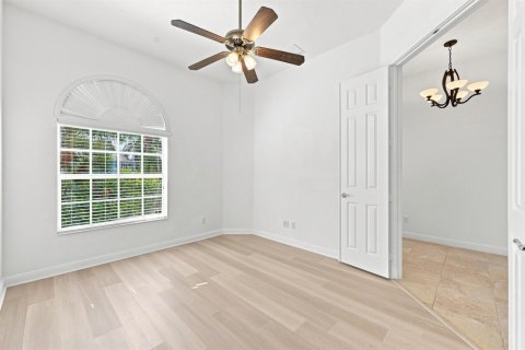 Villa ou maison à vendre à Port St. Lucie, Floride: 3 chambres, 185.8 m2 № 2319521 - photo 12
