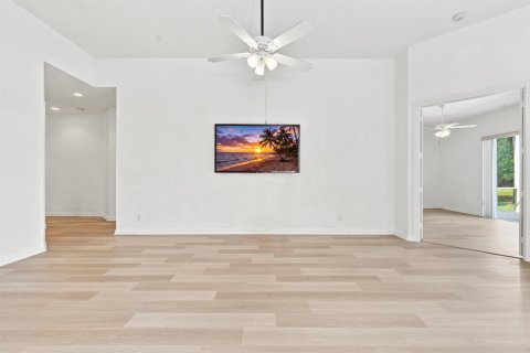 Villa ou maison à vendre à Port St. Lucie, Floride: 3 chambres, 185.8 m2 № 2319521 - photo 19