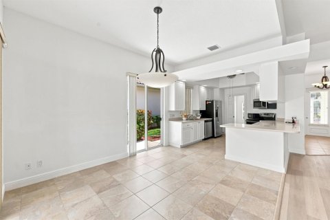 Villa ou maison à vendre à Port St. Lucie, Floride: 3 chambres, 185.8 m2 № 2319521 - photo 22
