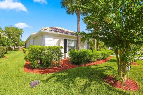 Villa ou maison à vendre à Port St. Lucie, Floride: 3 chambres, 185.8 m2 № 2319521 - photo 4